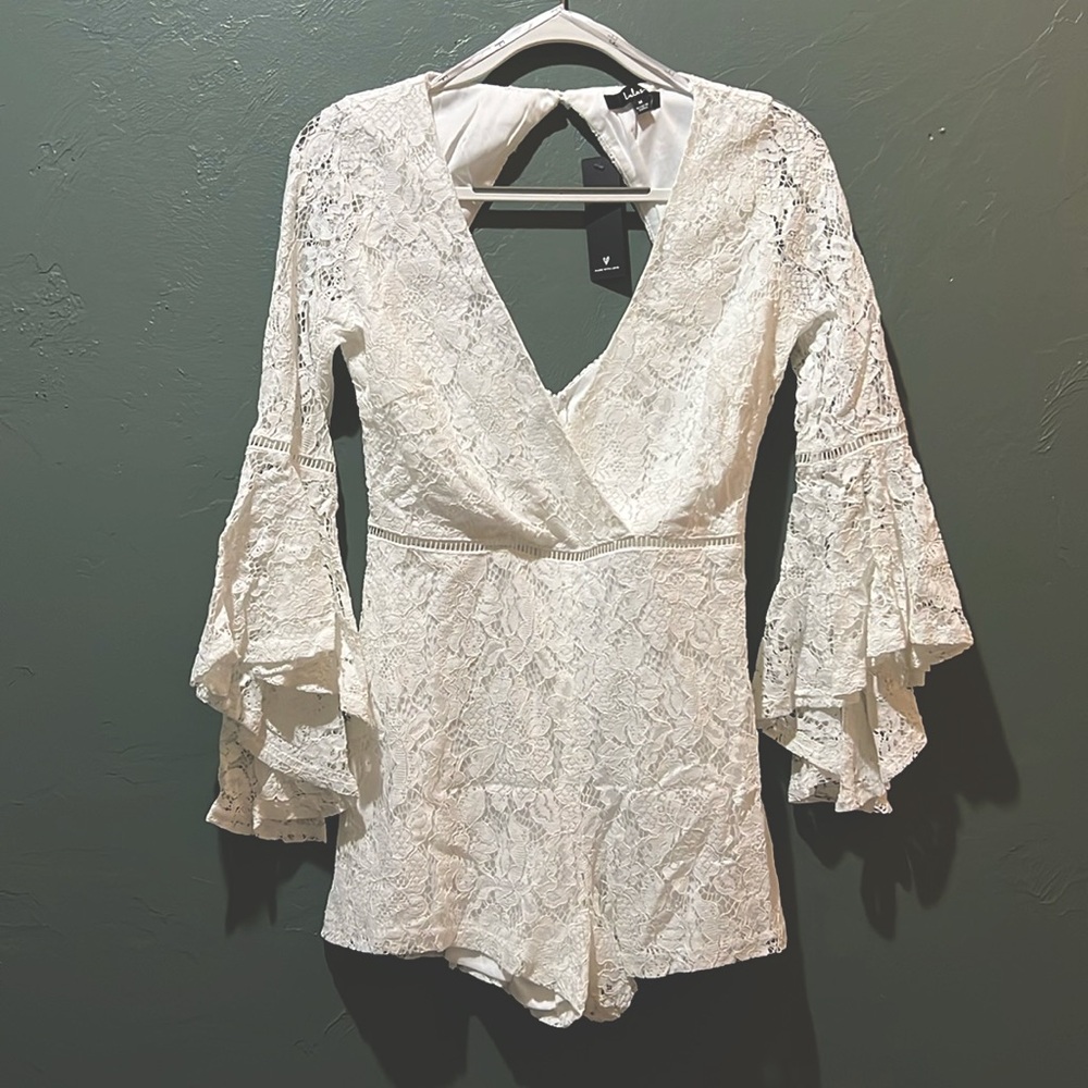 White along Sleeve Holiday Romper